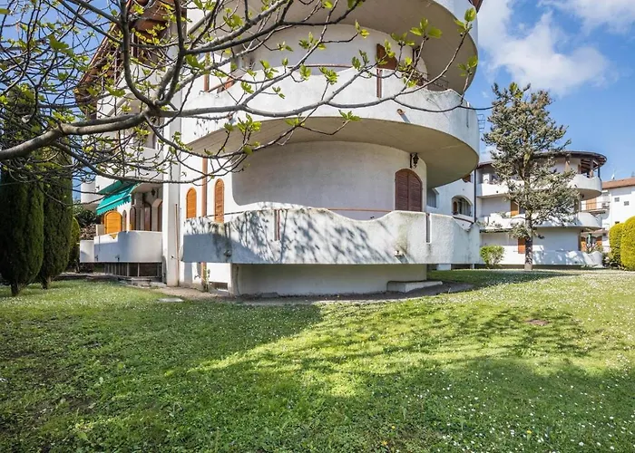 Il Bianconiglio アパート ペスキエーラ・デル・ガルダ